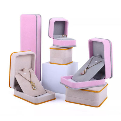 Guarda-joias ISO9001 de veludo do OEM Ring Necklace Packaging Box Pink